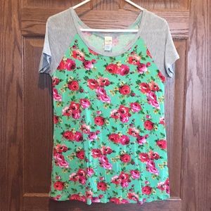 Ladies floral short sleeve top